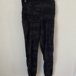 Black Camo Members Mark Leggings Size Medium SUPER SOFT Mesh Stripe Pockets!